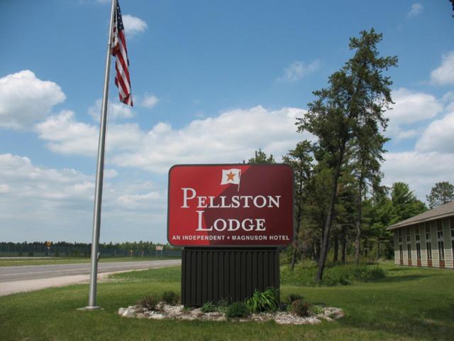 Pellston Lodge エクステリア 写真