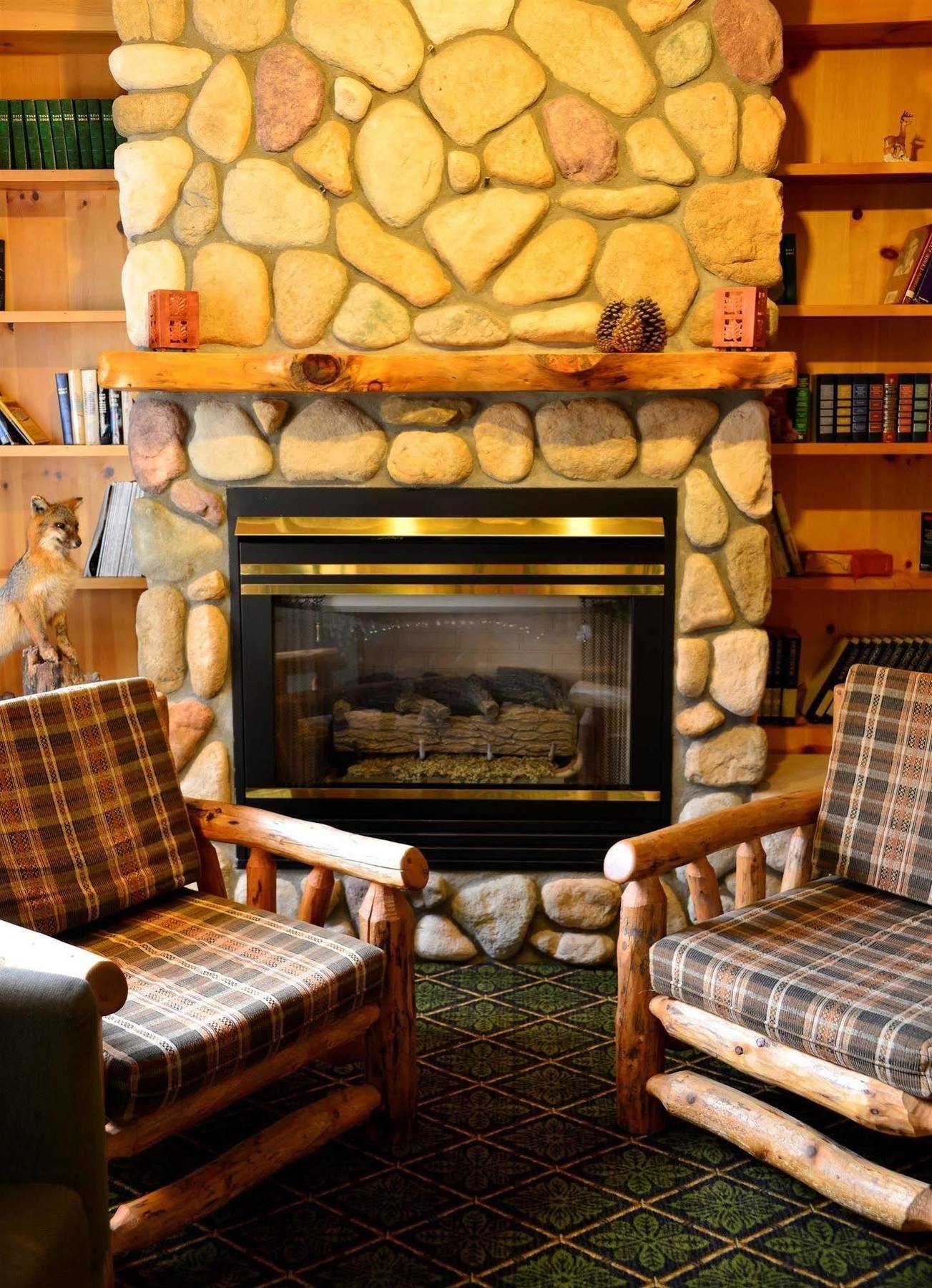 Pellston Lodge エクステリア 写真