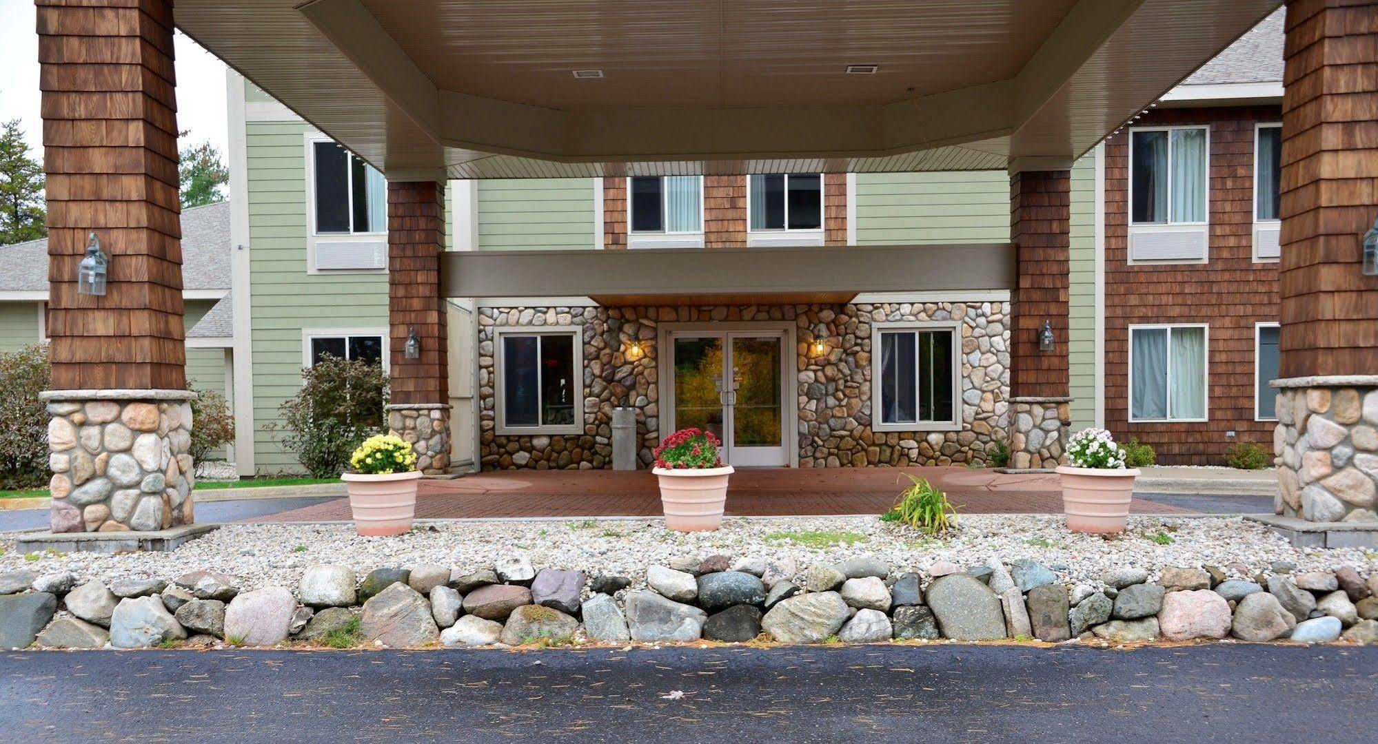 Pellston Lodge エクステリア 写真